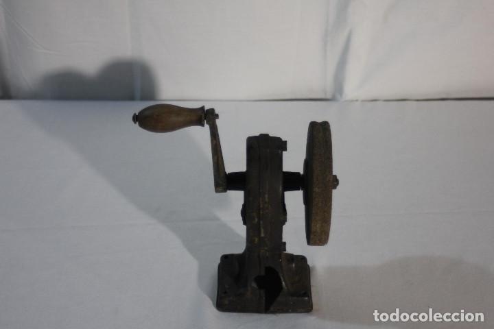 Antig&uuml;edades: PIEDRA DE AFILAR - Foto 4