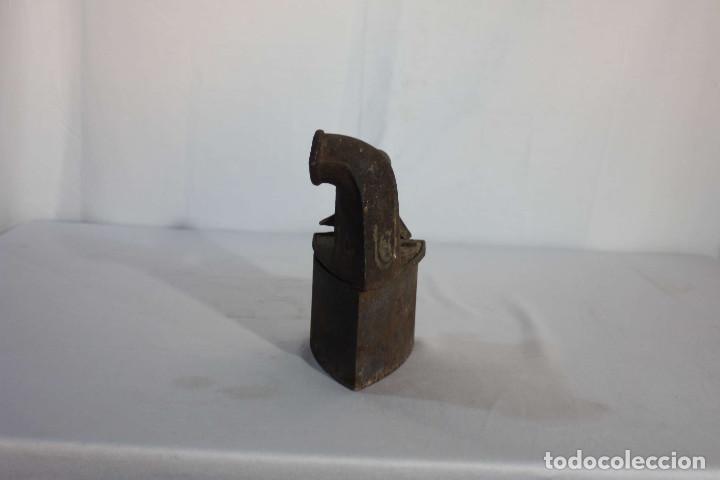 Antig&uuml;edades: PLANCHA DE HIERRO - Foto 5