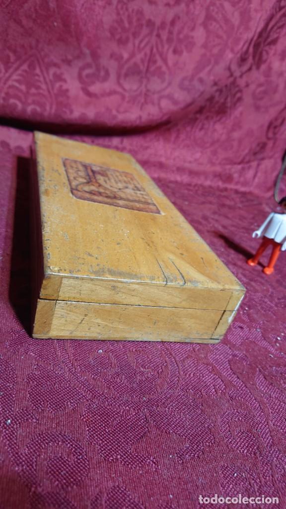 Antig&uuml;edades: CAJA DE MADERA CON DOCE COMPARTIMENTOS P&Agrave;RA SELLOS - Foto 3