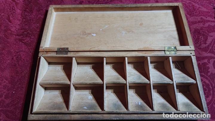 Antig&uuml;edades: CAJA DE MADERA CON DOCE COMPARTIMENTOS P&Agrave;RA SELLOS - Foto 4