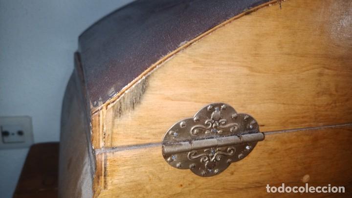 Antig&uuml;edades: 2 Cajas vintage de barriga - Foto 4