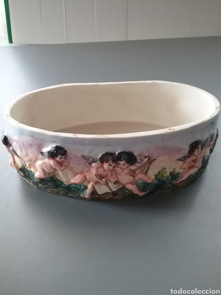 Antig&uuml;edades: Caja ovalada pintada a mano estilo Capodimonte. - Foto 7