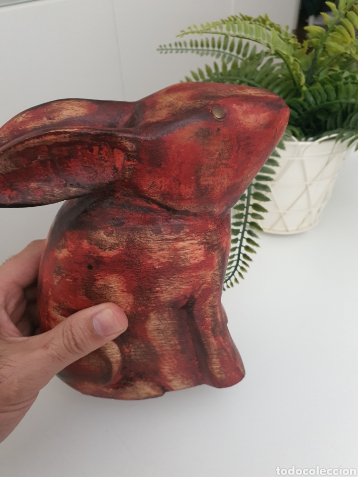 Antig&uuml;edades: figura de conejo tallado en madera - Foto 3