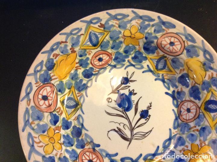 Antig&uuml;edades: plato de manises 23.5cm - Foto 2