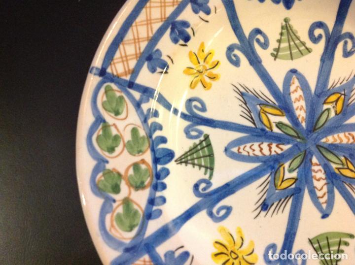 Antig&uuml;edades: plato de manises 23.5cm - Foto 3