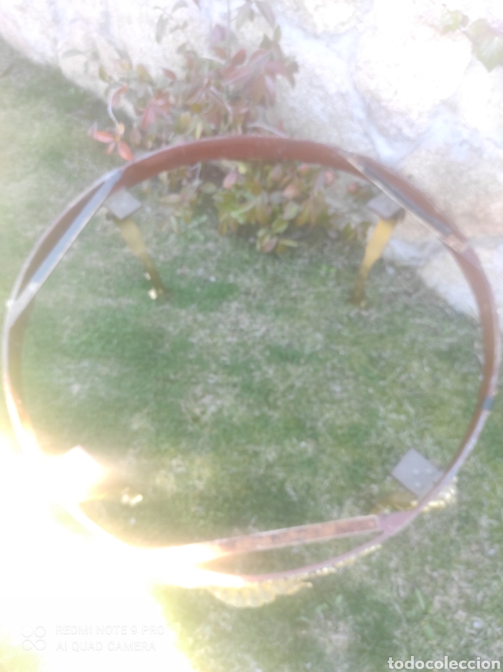 Antig&uuml;edades: Mesa de centro antigua de bronce y cristal - Foto 9