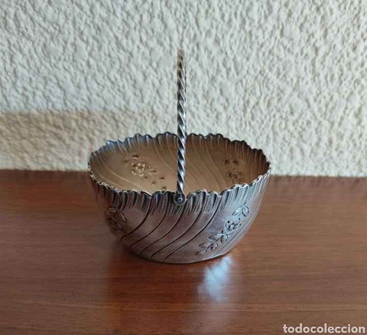 Antig&uuml;edades: Antigua cesta plateada - Foto 2