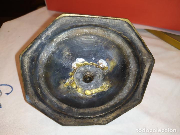 Antig&uuml;edades: CANDELERO BRONCE SIGLO XIX - Foto 5