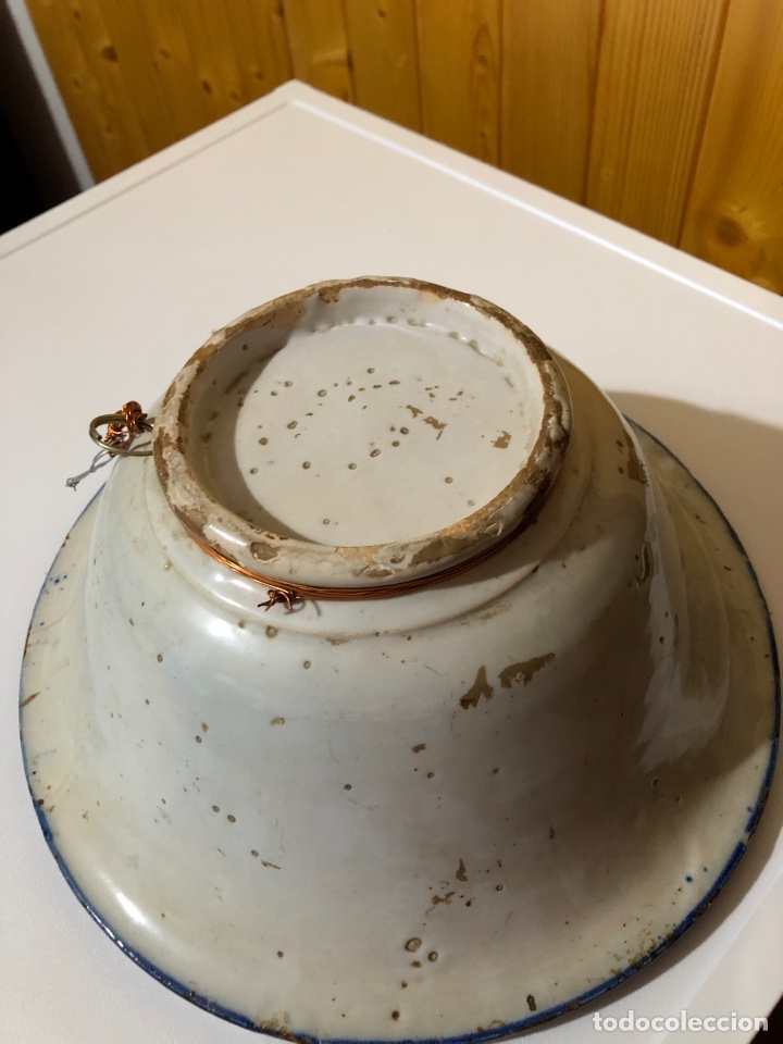 Antig&uuml;edades: Antiguo lebrillo de Manises. 29 cm de di&aacute;metro - Foto 4