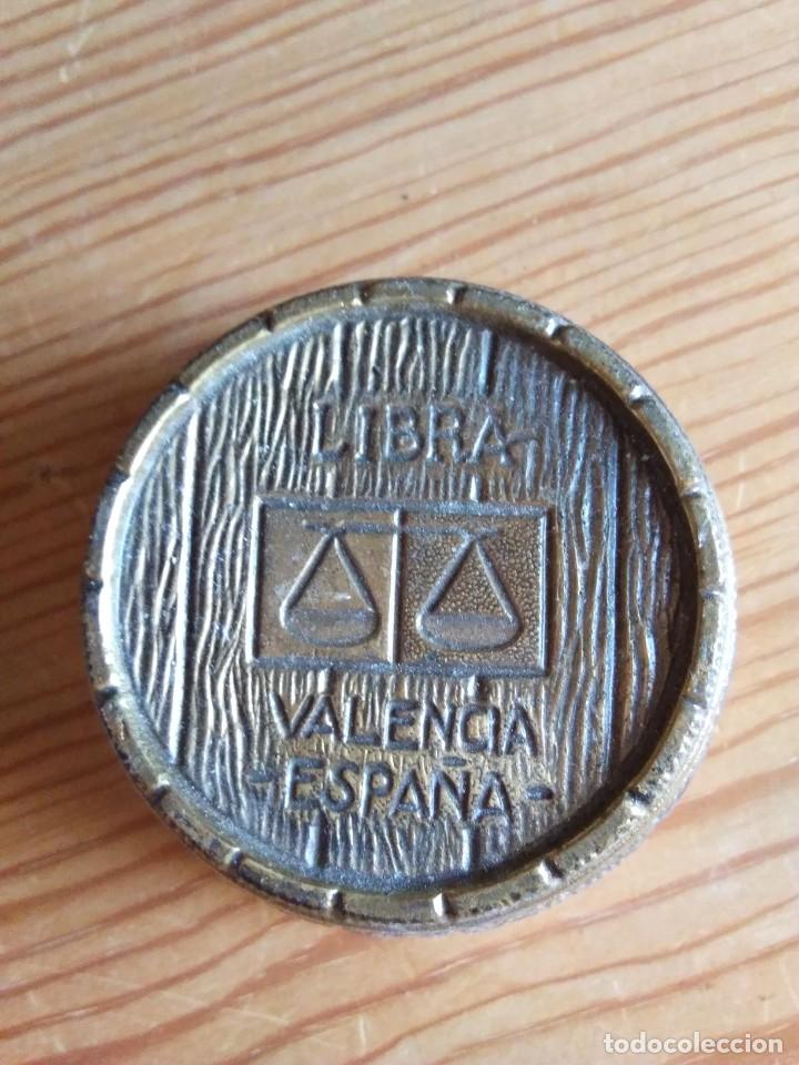 Antig&uuml;edades: FIGURA DE UN TONEL DE BRONCE - Foto 4