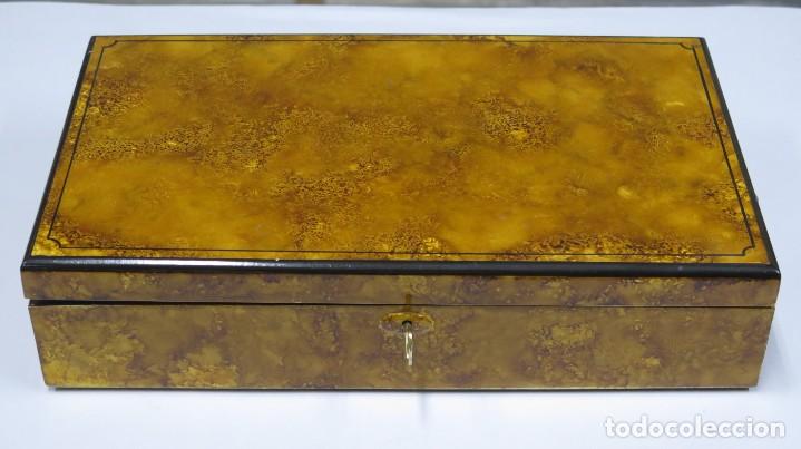 Antig&uuml;edades: CAJA LACADA. SIGLO XX - Foto 1