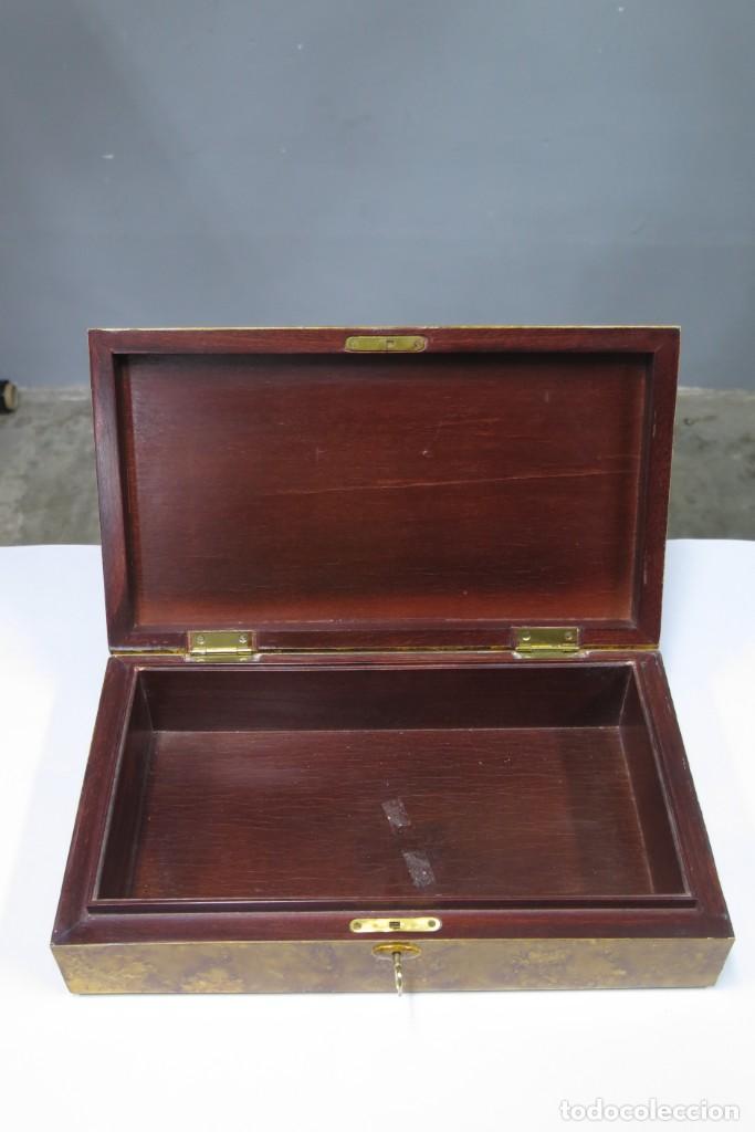 Antig&uuml;edades: CAJA LACADA. SIGLO XX - Foto 7
