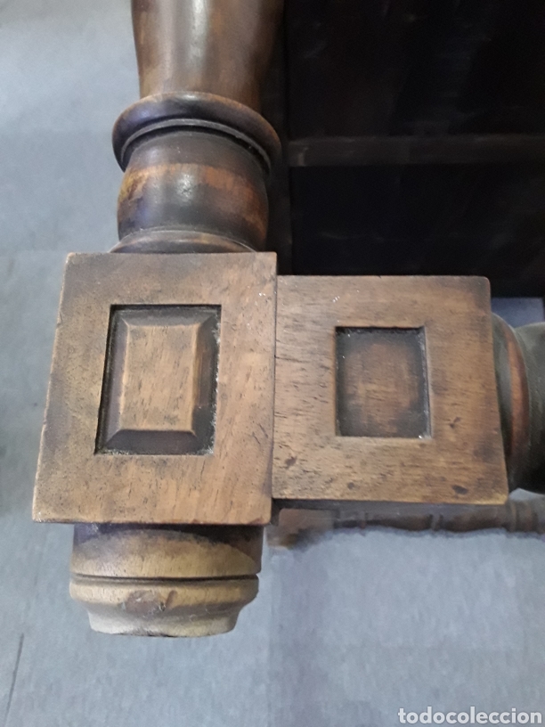 Antig&uuml;edades: Mesa de nogal - Foto 9