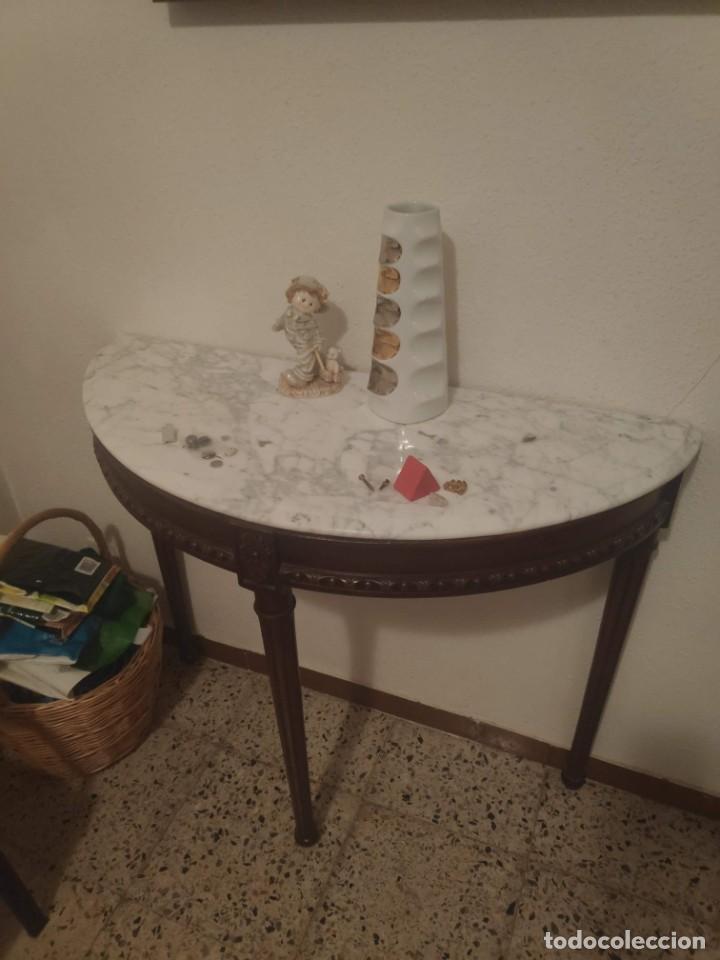 Antig&uuml;edades: Consola - Foto 1