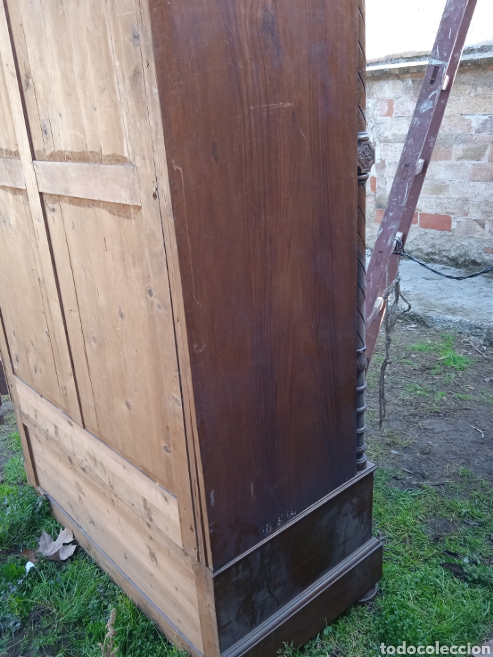 Antig&uuml;edades: Armario antiguo de nogal - Foto 12