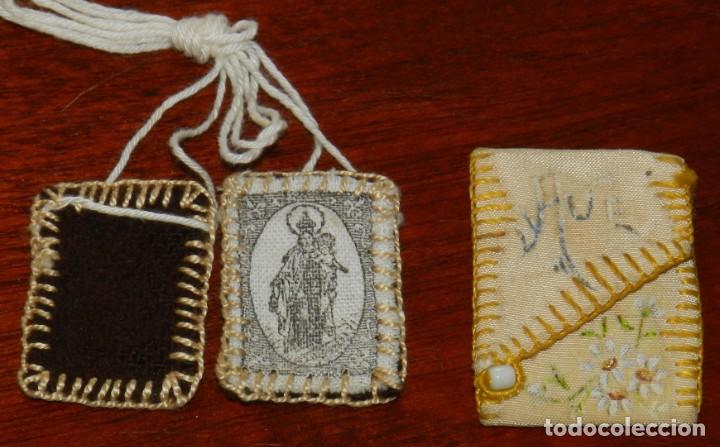 Antig&uuml;edades: ANTIGUO ESCAPULARIO DE LA VIRGEN DEL CARMEN, MIDE 3 X 2,2 CMS. - Foto 2