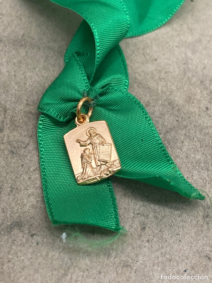 Antig&uuml;edades: Medalla de metal religioso - Foto 2