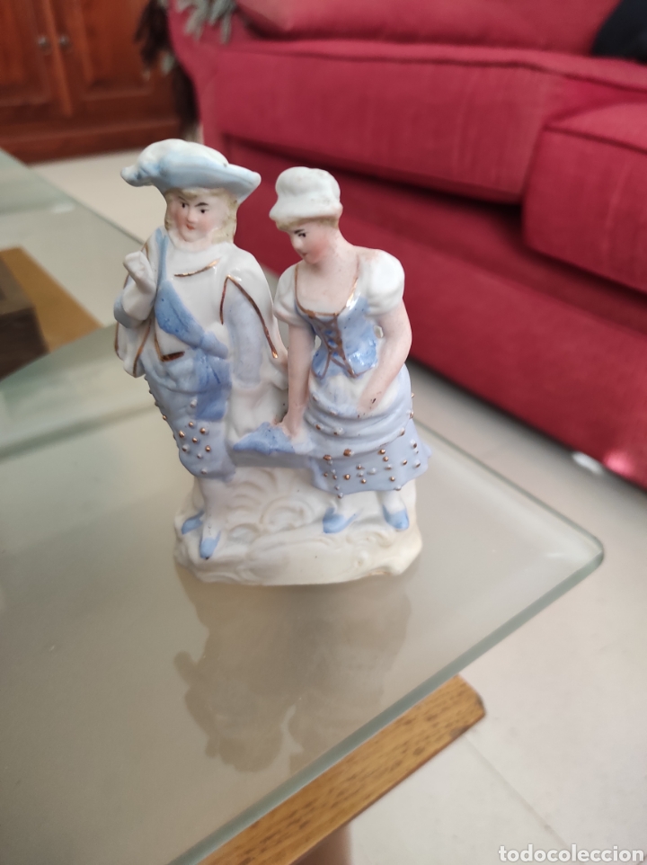 Antig&uuml;edades: Figura biscuit violetero - Foto 1