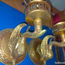 Antigüedades: PAREJA DE APLIQUES DE PARED DE TULIPAS LAMPARAS METAL CISNE FABRICADAS ESPAÑA IDEAL CAPILLA VIRGEN. Lote 317191338