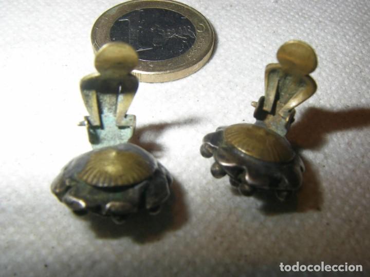 Antig&uuml;edades: Antiguos pendiente de bot&oacute;n charro de plata - Foto 4