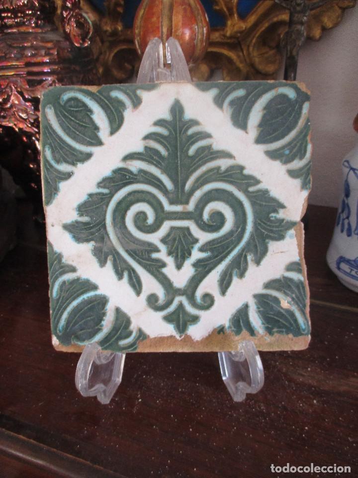 Antig&uuml;edades: Azulejo antiguo de Triana - Foto 1