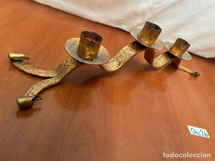 Antig&uuml;edades: Candelabro de metal antiguo - Foto 7