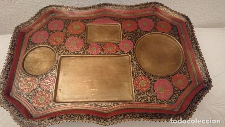 Antig&uuml;edades: BANDEJA DE LATON ESMALTADA - Foto 2