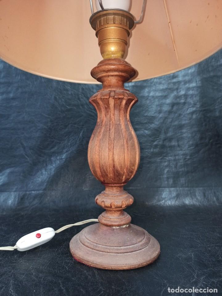 Antig&uuml;edades: Pareja de l&aacute;mparas de madera tallada. C50 - Foto 3