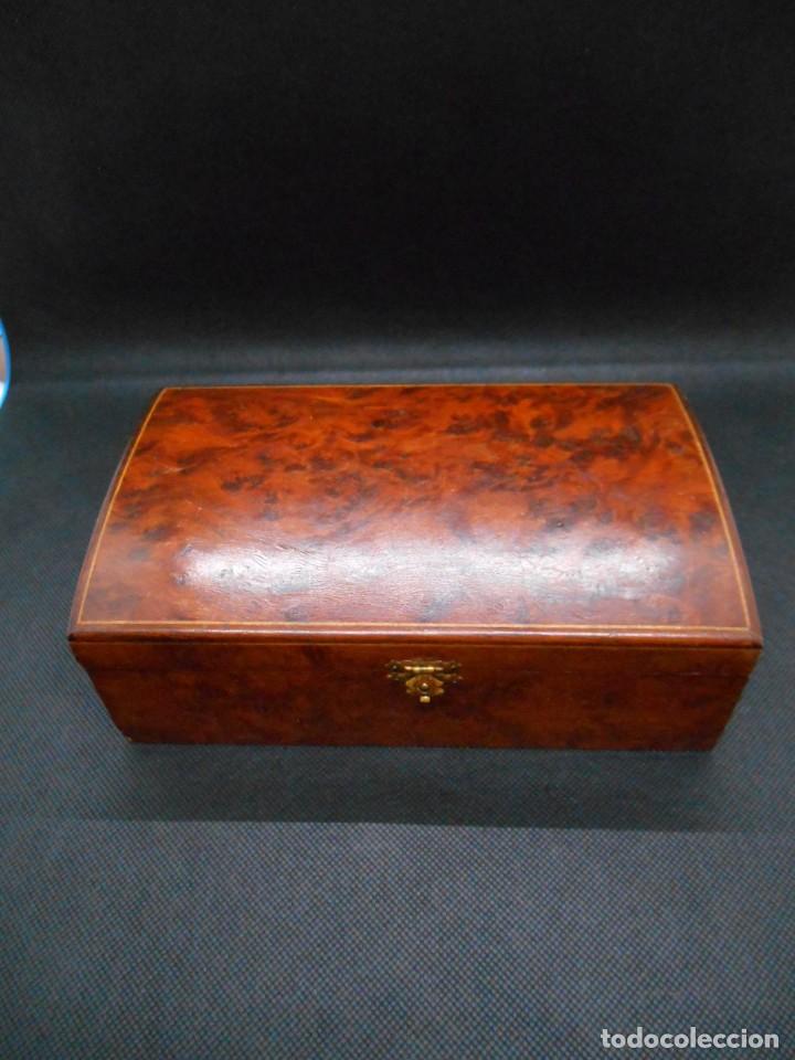 Antig&uuml;edades: PRECIOSA CAJA DE MADERA DE RAIZ - Foto 1
