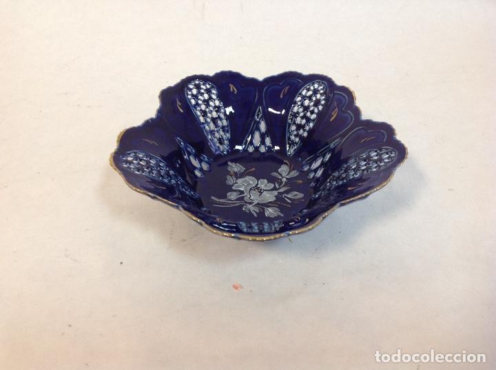 Antig&uuml;edades: Centrito de porcelana esmaltada - Foto 1
