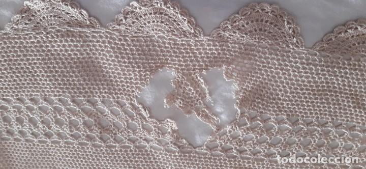 Antig&uuml;edades: ANTIGUA COLCHA DE CROCHET BEIG. CON DEFECTO. - Foto 10