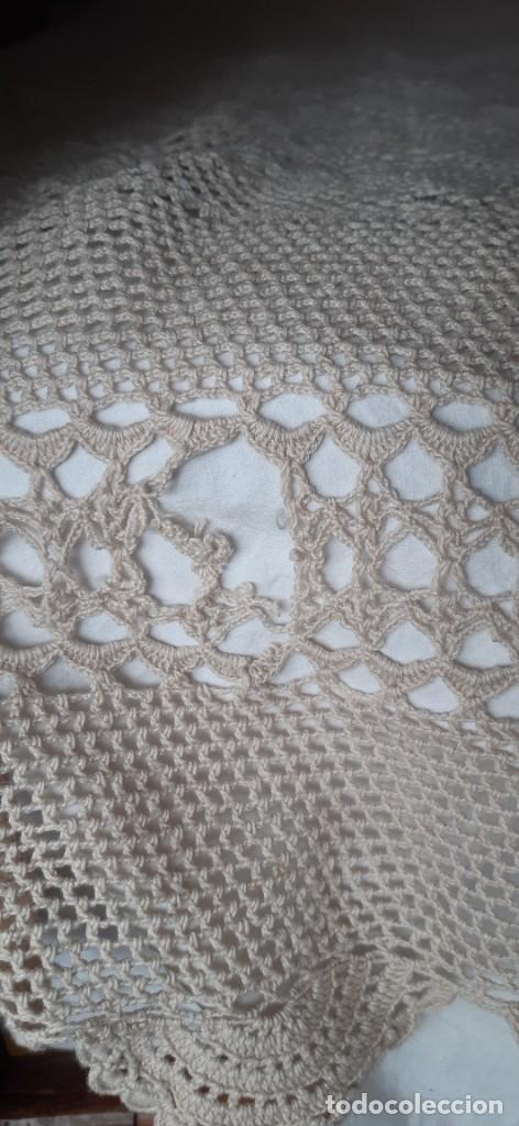 Antig&uuml;edades: ANTIGUA COLCHA DE CROCHET BEIG. CON DEFECTO. - Foto 11