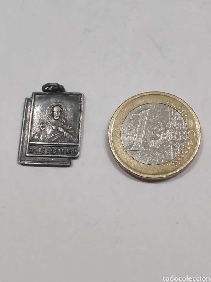 Antig&uuml;edades: Medalla N.S Nuria - Foto 3