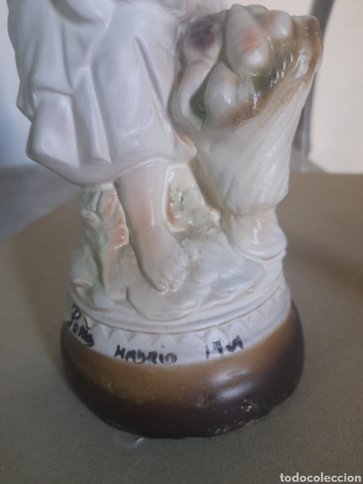 Antig&uuml;edades: Figura de porcelana biscuit - Foto 2