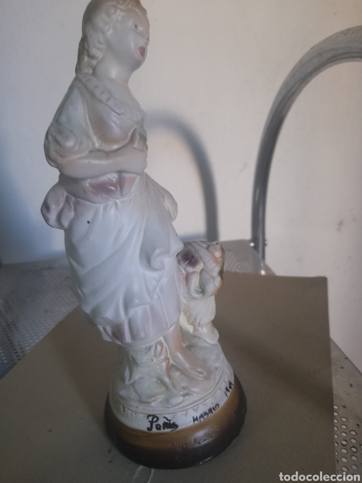 Antig&uuml;edades: Figura de porcelana biscuit - Foto 3