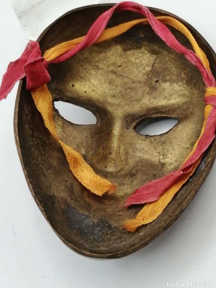 Antig&uuml;edades: Peque&ntilde;a m&aacute;scara bronce - Foto 4