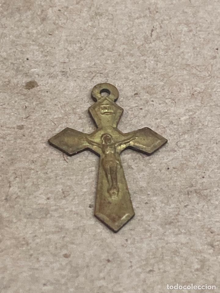 Antig&uuml;edades: Cruz de metal - Foto 1