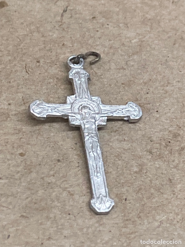Antig&uuml;edades: Cruz de metal - Foto 1