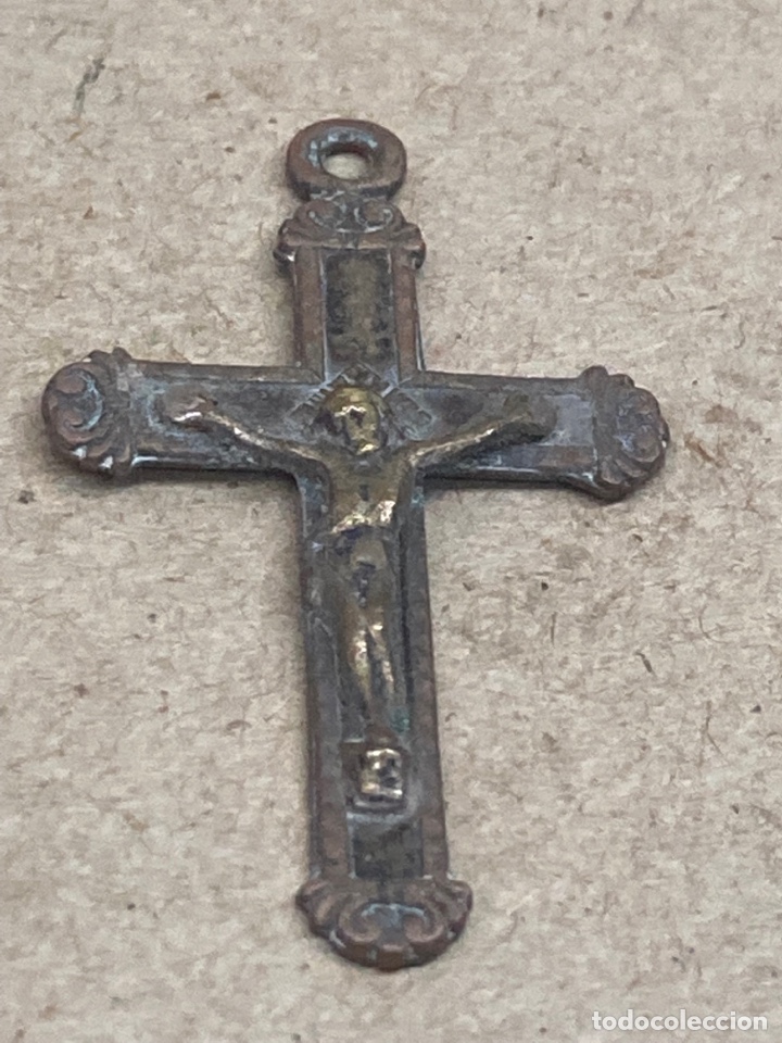 Antig&uuml;edades: Cruz de metal - Foto 1