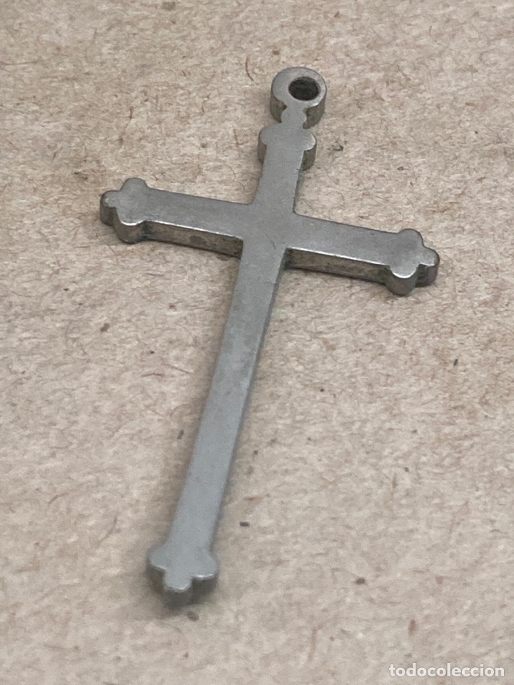 Antig&uuml;edades: Cruz de metal - Foto 1