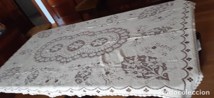 Antig&uuml;edades: ANTIGUO MANTEL DE ENCAJE MECANICO. - Foto 4