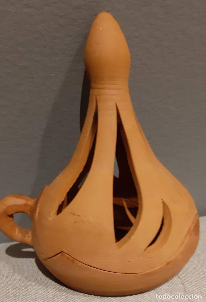 Antig&uuml;edades: CER&Aacute;MICA POPULAR, CANDELERO PORTA VELAS , EN PERFECTO ESTADO, CON FIRMA TALLER NADALES MOSTOLES