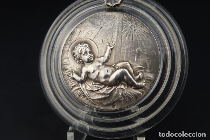 Antig&uuml;edades: Antigua Medalla Religiosa de Plata - Foto 4