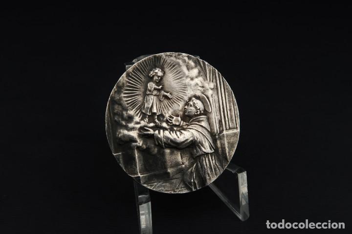 Antig&uuml;edades: Antigua Medalla Religiosa de Plata - Foto 4