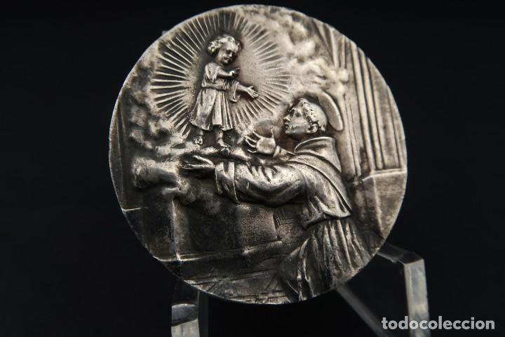 Antig&uuml;edades: Antigua Medalla Religiosa de Plata - Foto 5