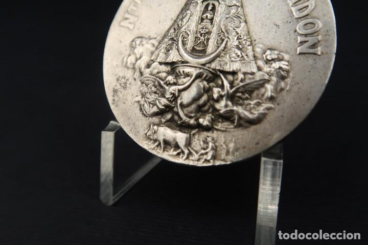 Antig&uuml;edades: Antigua Medalla Religiosa de Plata - Foto 4
