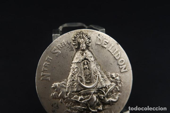 Antig&uuml;edades: Antigua Medalla Religiosa de Plata - Foto 7