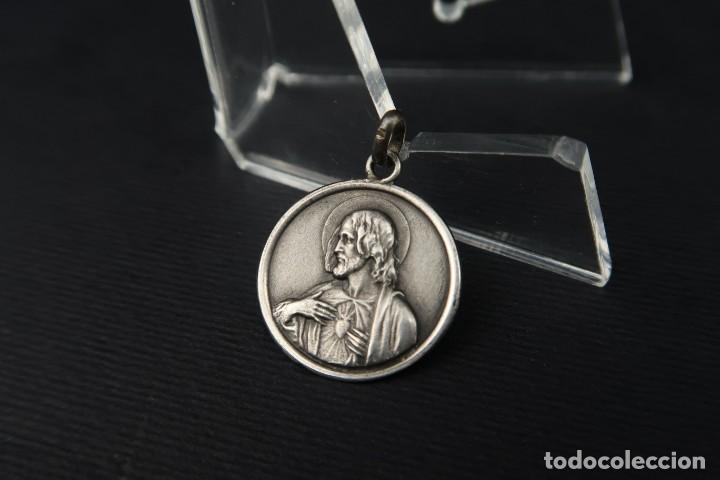 Antig&uuml;edades: Antigua Medalla Religiosa de Plata - Foto 2