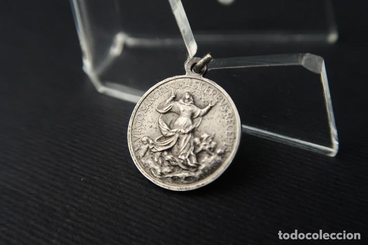 Antig&uuml;edades: Antigua Medalla Religiosa de Plata - Foto 4