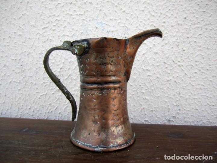Antig&uuml;edades: Jarrita cobre con asa de bronce B - Foto 1